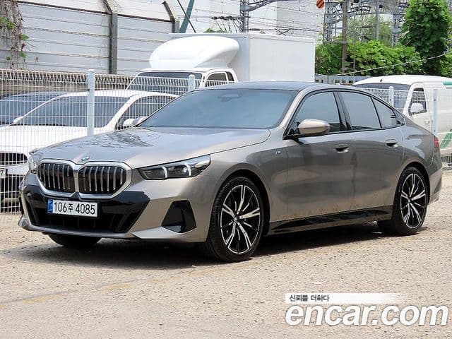 BMW 5 Series 2025 — ფოტო 2/20