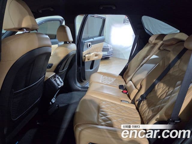 Kia Sorento 2022 — Şəkil 14/20