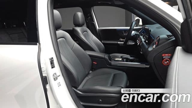Mercedes-Benz GLB-Class 2024 — ფოტო 11/20