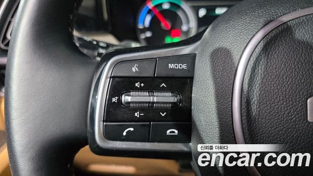 Kia Sorento 2023 — ფოტო 14/20