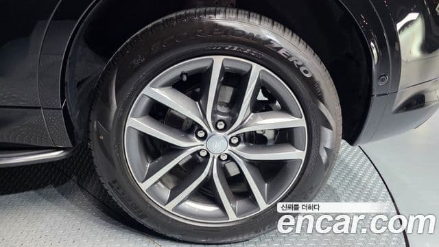 Land Rover Discovery Sport 2025 — Photo 3/38