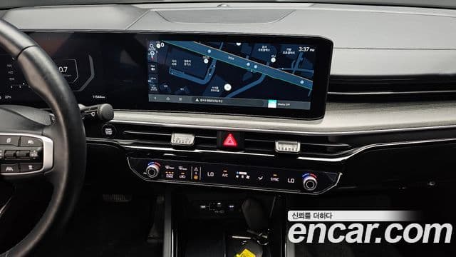 Kia K5 2025 — фото 14 из 20