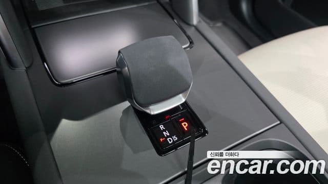 Land Rover Discovery Sport 2025 — Şəkil 9/20