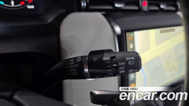 Land Rover Discovery Sport 2025 — Photo 17/38