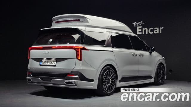Kia Carnival 2024 — Şəkil 2/20