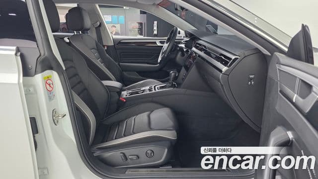 Volkswagen Arteon 2023 — ფოტო 11/20