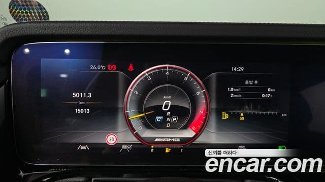 Mercedes-Benz G-Class 2021 — ფოტო 8/20