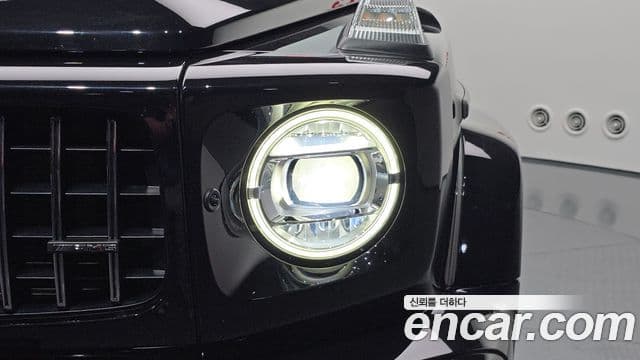 Mercedes-Benz G-Class 2021 — Photo 28/32