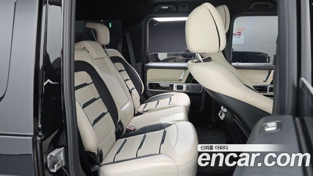 Mercedes-Benz G-Class 2021 — Photo 21/32
