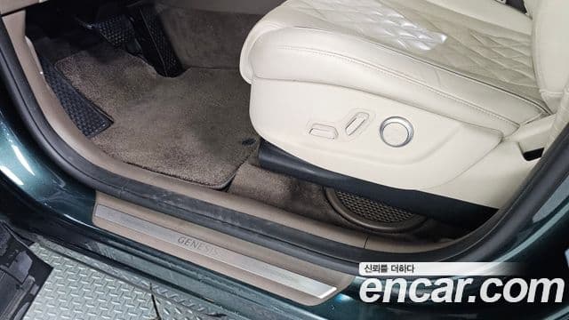 Genesis GV80 2020 — Şəkil 22/31