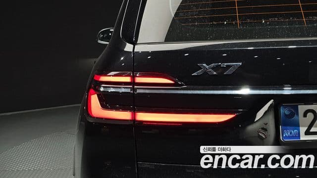 BMW X7 2025 — Photo 13/35