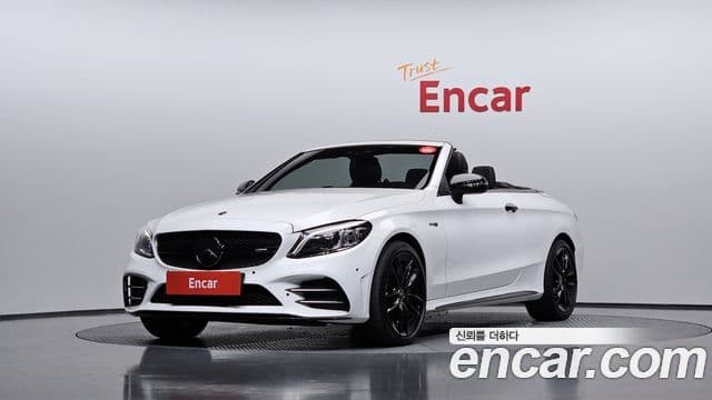 Mercedes-Benz C-Class 2019 — ფოტო 1/20