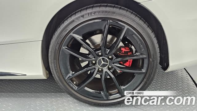 Mercedes-Benz C-Class 2019 — Şəkil 26/34