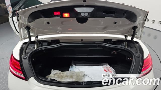Mercedes-Benz C-Class 2019 — Şəkil 16/34