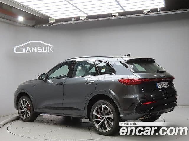 Audi Q5 2025 — ფოტო 2/20