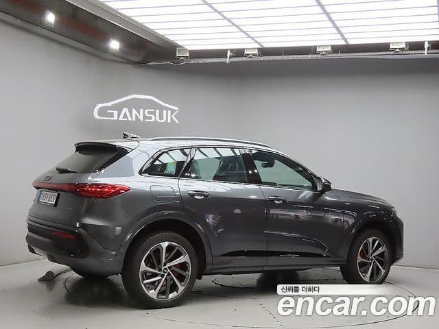 Audi Q5 2025 — ფოტო 3/20