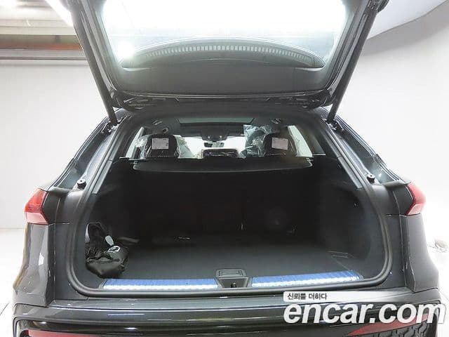 Audi Q5 2025 — ფოტო 7/20