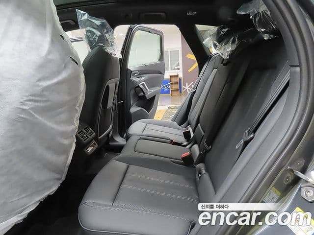 Audi Q5 2025 — ფოტო 8/20