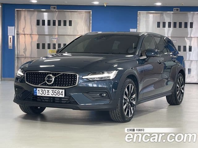 Volvo V60 Cross Country 2024 — Şəkil 20/20