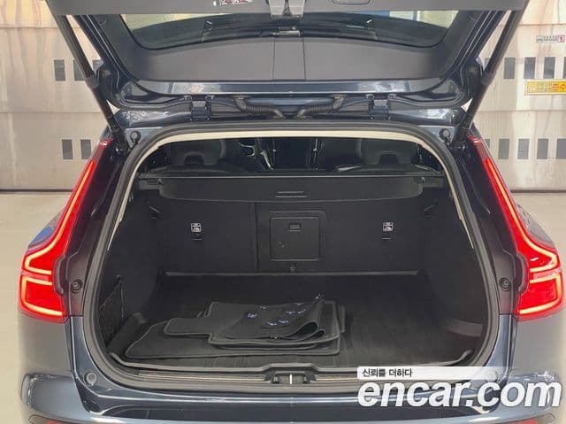 Volvo V60 Cross Country 2024 — Şəkil 12/20