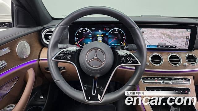 Mercedes-Benz E-Class 2023 — Şəkil 13/20