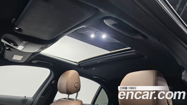 Mercedes-Benz E-Class 2023 — Şəkil 19/20