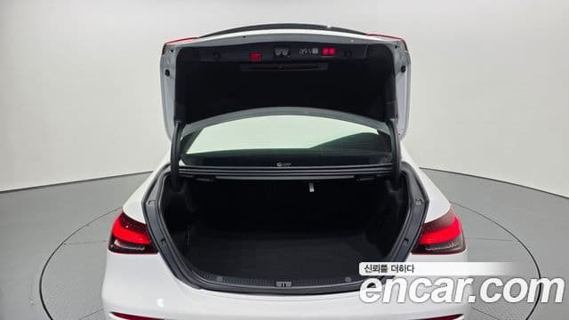 Mercedes-Benz E-Class 2023 — Şəkil 20/20