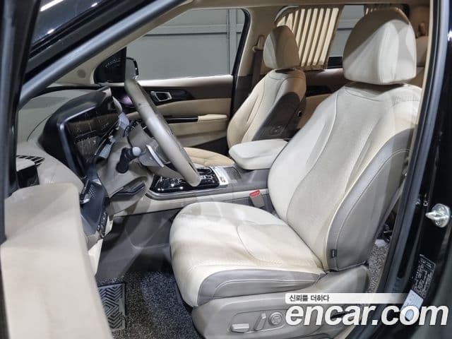 Kia Carnival 2021 — ფოტო 7/20
