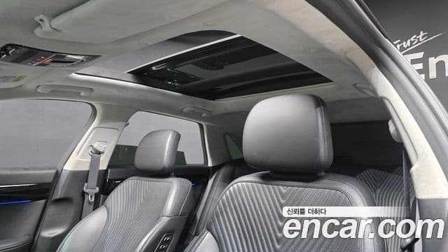 Hyundai Grandeur Hybrid 2022 — Photo 15/32