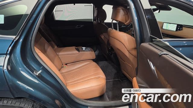 Genesis Electrified G80 2023 — фото 12 из 20