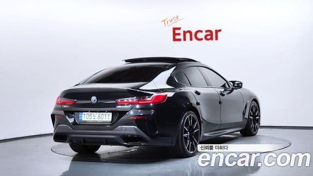BMW 8 Series 2022 — Şəkil 2/20