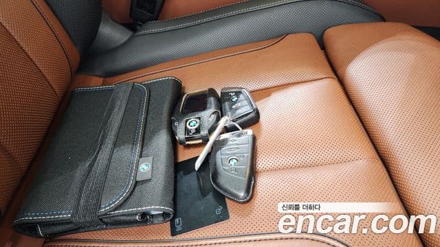 BMW 8 Series 2022 — Şəkil 16/20