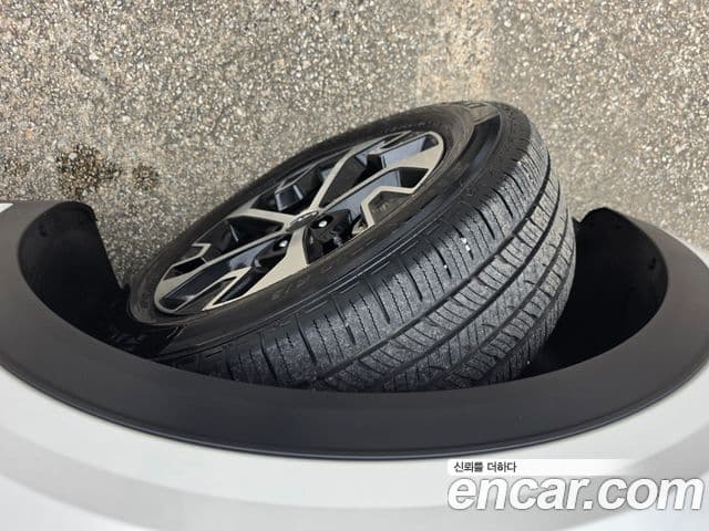 Kia Sportage 2024 — ფოტო 19/20