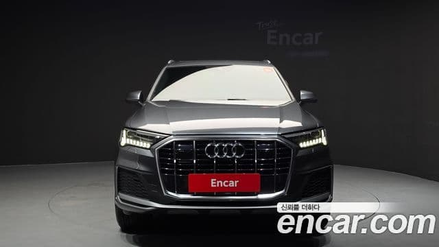 Audi Q7 2021 — ფოტო 3/20