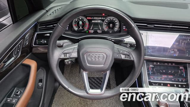 Audi Q7 2021 — фото 14 из 20