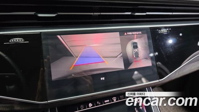 Audi Q7 2021 — фото 15 из 20