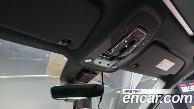 Audi Q7 2021 — ფოტო 20/20