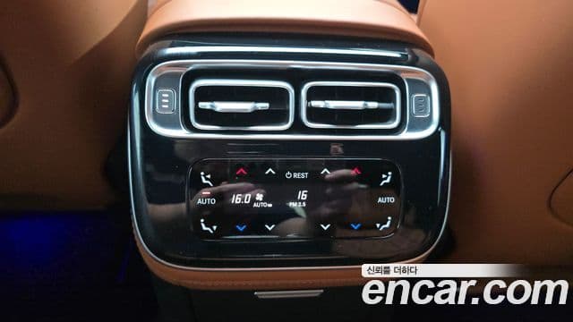 Mercedes-Benz S-Class 2022 — Photo 27/33