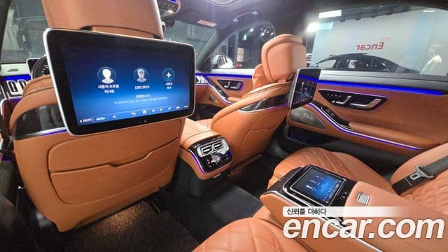 Mercedes-Benz S-Class 2022 — Photo 16/33