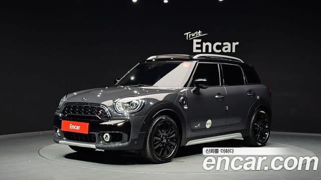 Mini Cooper S Countryman 2020 — ფოტო 1/20
