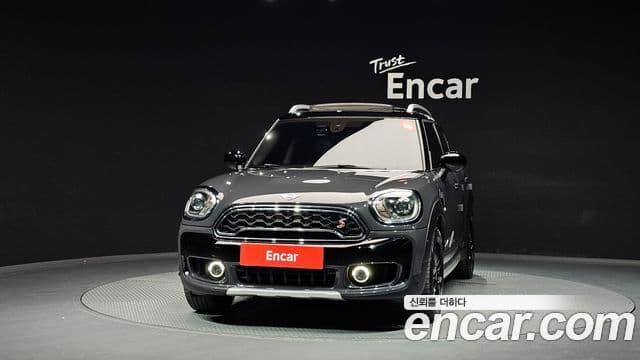 Mini Cooper S Countryman 2020 — ფოტო 3/20