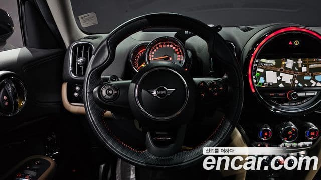 Mini Cooper S Countryman 2020 — ფოტო 13/20