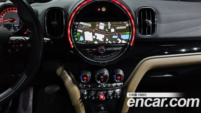 Mini Cooper S Countryman 2020 — ფოტო 14/20