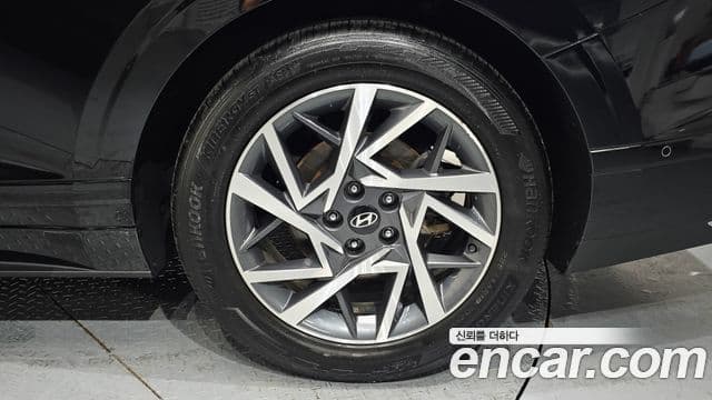 Hyundai Grandeur Hybrid 2023 — Şəkil 2/31