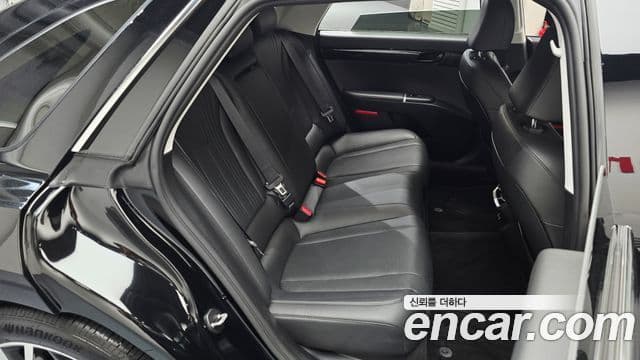 Hyundai Grandeur Hybrid 2023 — Şəkil 18/31