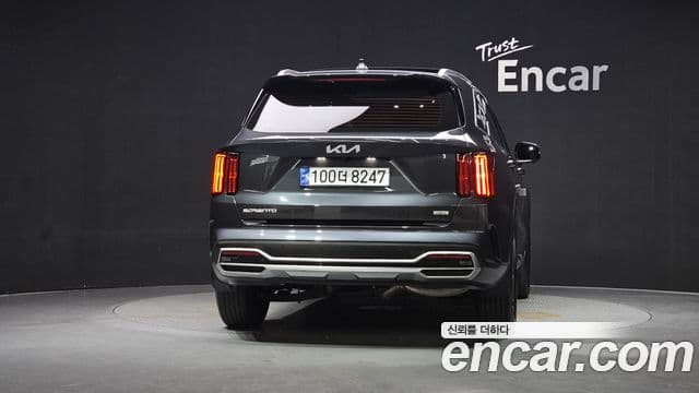 Kia Sorento 2023 — ფოტო 4/20