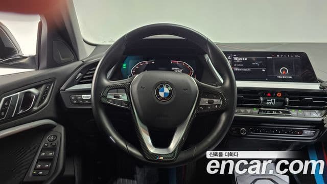 BMW 1 Series 2021 — Şəkil 13/20
