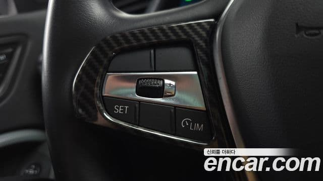 BMW 1 Series 2021 — Şəkil 17/20