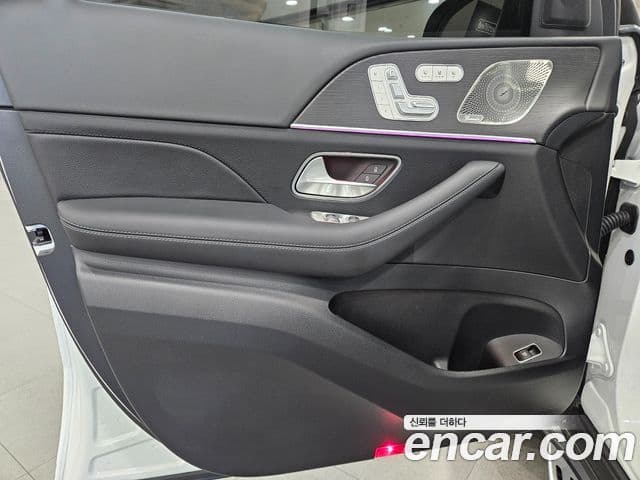 Mercedes-Benz GLE-Class 2025 — Şəkil 11/16
