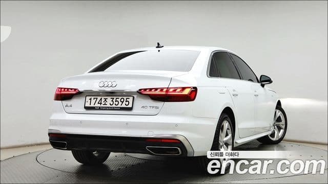 Audi A4 2021 — ფოტო 3/20